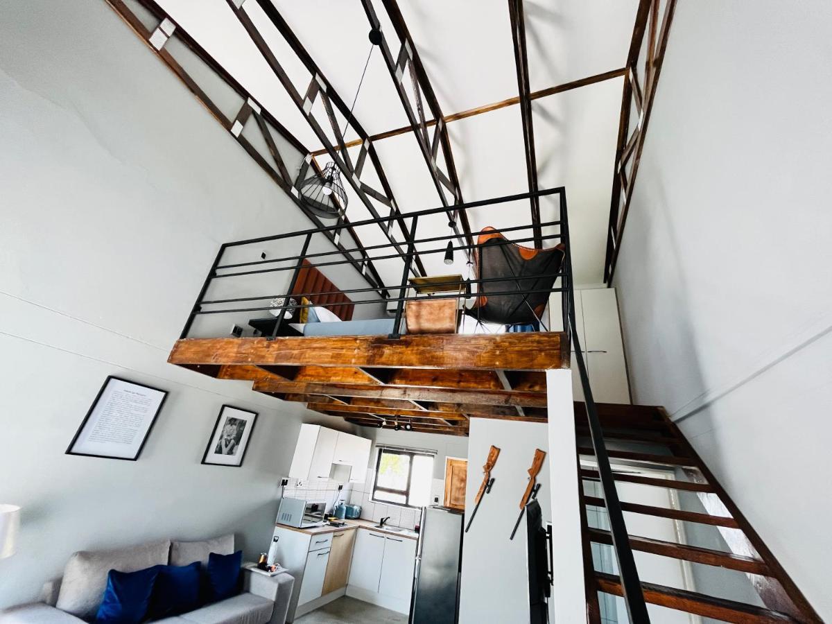 Kates Nest Guesthouse Oshakati Exterior foto