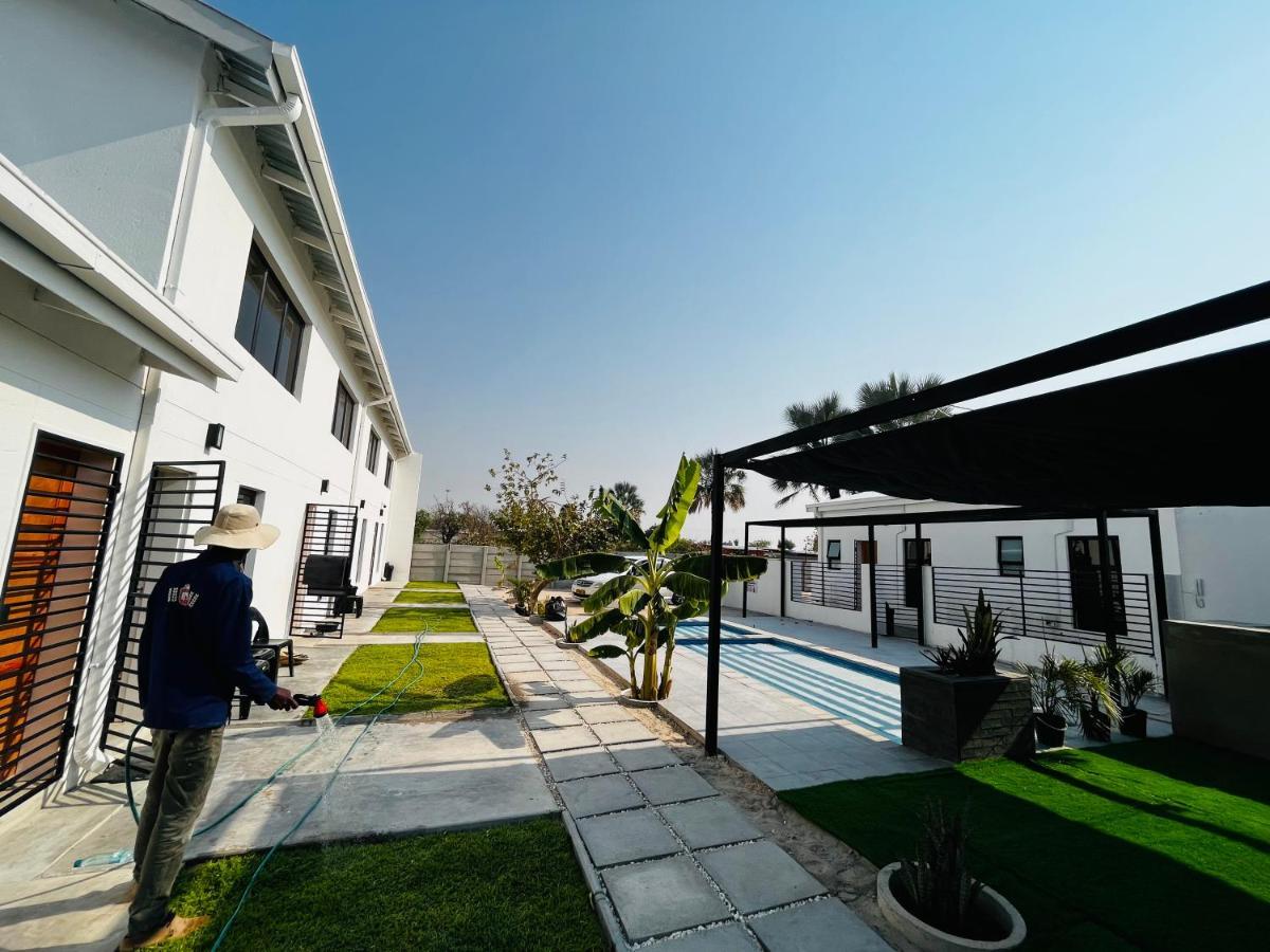 Kates Nest Guesthouse Oshakati Exterior foto